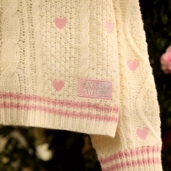 Taylor Swift Rare Authentic Lover Cardigan Size XS/S - Picture 2 of 2